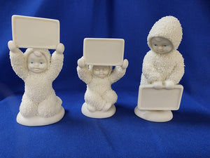 Snowbabies "A Message In My Hands"