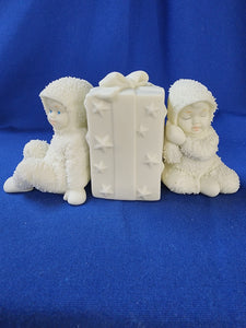 Snowbabies "Waiting For Christmas"