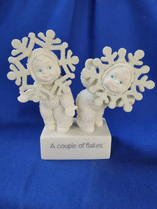 Snowbabies "A Couple Of Flakes"