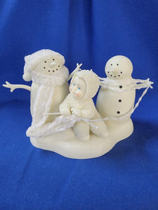 Snowbabies "Hooked On Knitting"