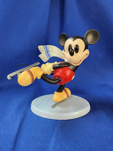 Walt Disney Classics Collection "On Ice, Watch Me! (Mickey Mouse)"