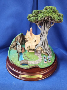 Walt Disney Classics Collection "Sleeping Beauty, Woodcutters Cottage"