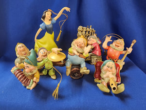 Walt Disney Classics Collection "Snow White And The Seven Dwarfs, 8pc Ornament Set"