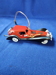 Walt Disney Classics Collection "101 Dalmatians, Cruella's Car Ornament"