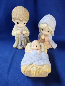 Precious Moments "Nativity - Come Let Us Adore Him"