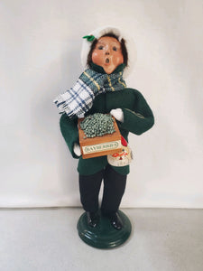 Byer's Choice Carolers "Boy Shopper with Bayberries (2003)"