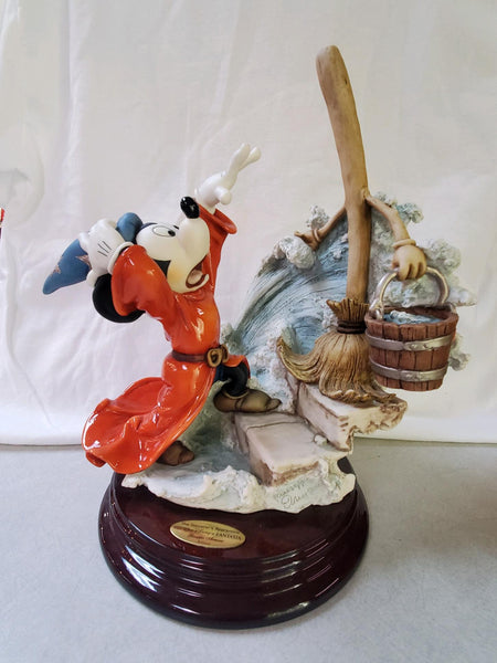 彫刻 florence Giuseppe Armani Mickey Mouse Mickey Mouse Pluto by Giuseppe Armani | Elegant Porcelain Figurine